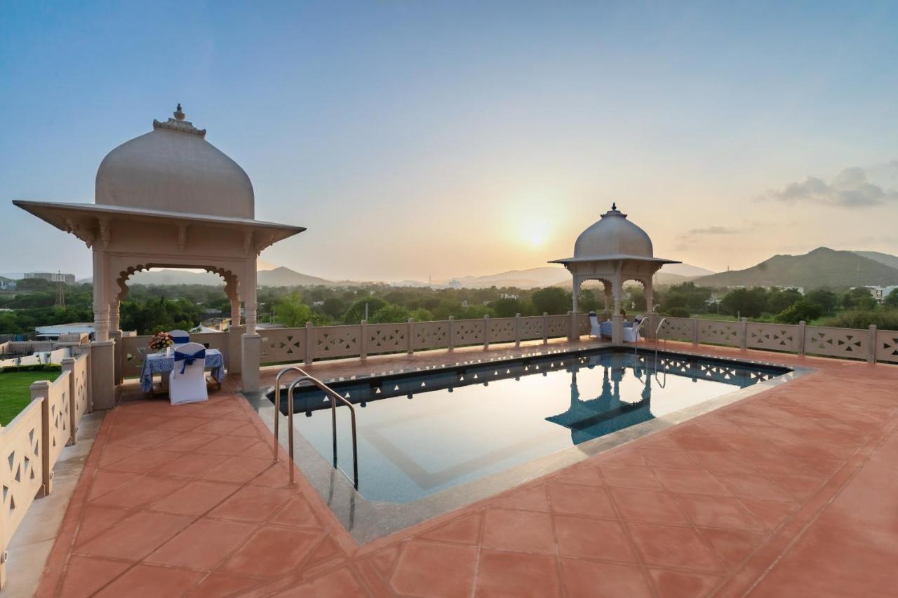 Hotel Traavista Aravali Mahal Udaipur Exterior foto