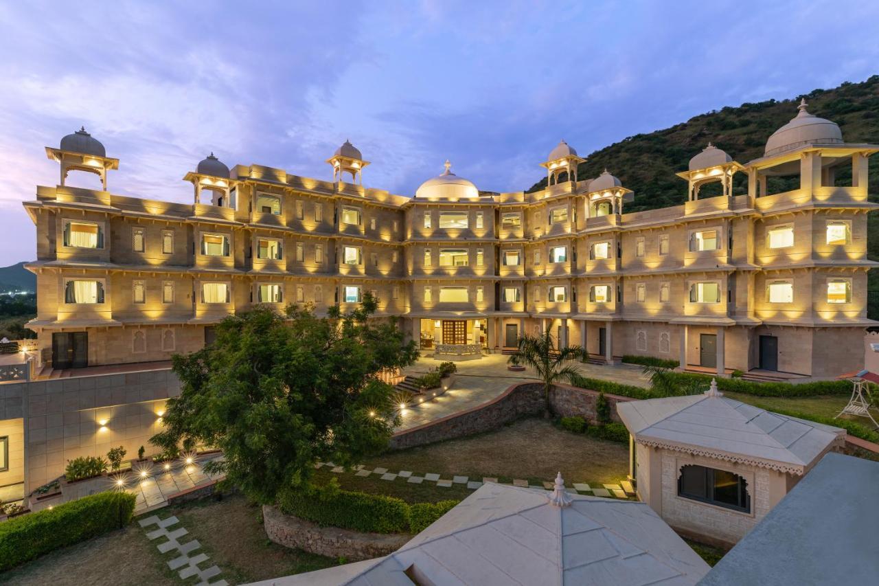 Hotel Traavista Aravali Mahal Udaipur Exterior foto
